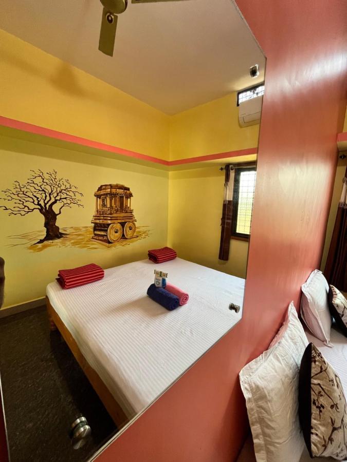 Vaibhav Home Stay Hampi Luaran gambar
