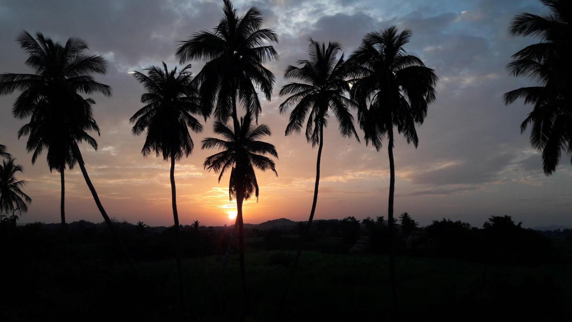Vaibhav Home Stay Hampi Luaran gambar