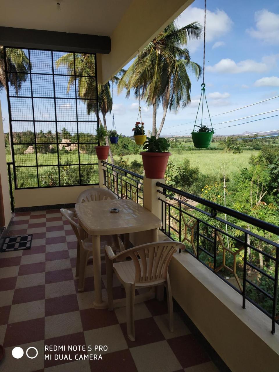 Vaibhav Home Stay Hampi Luaran gambar